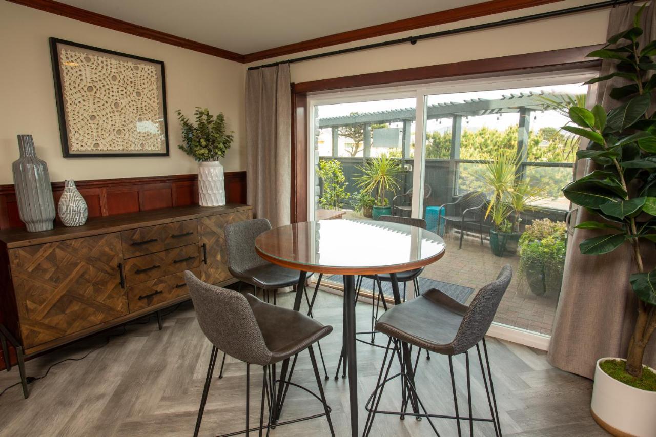 Shearwater Inn Lincoln City Bagian luar foto