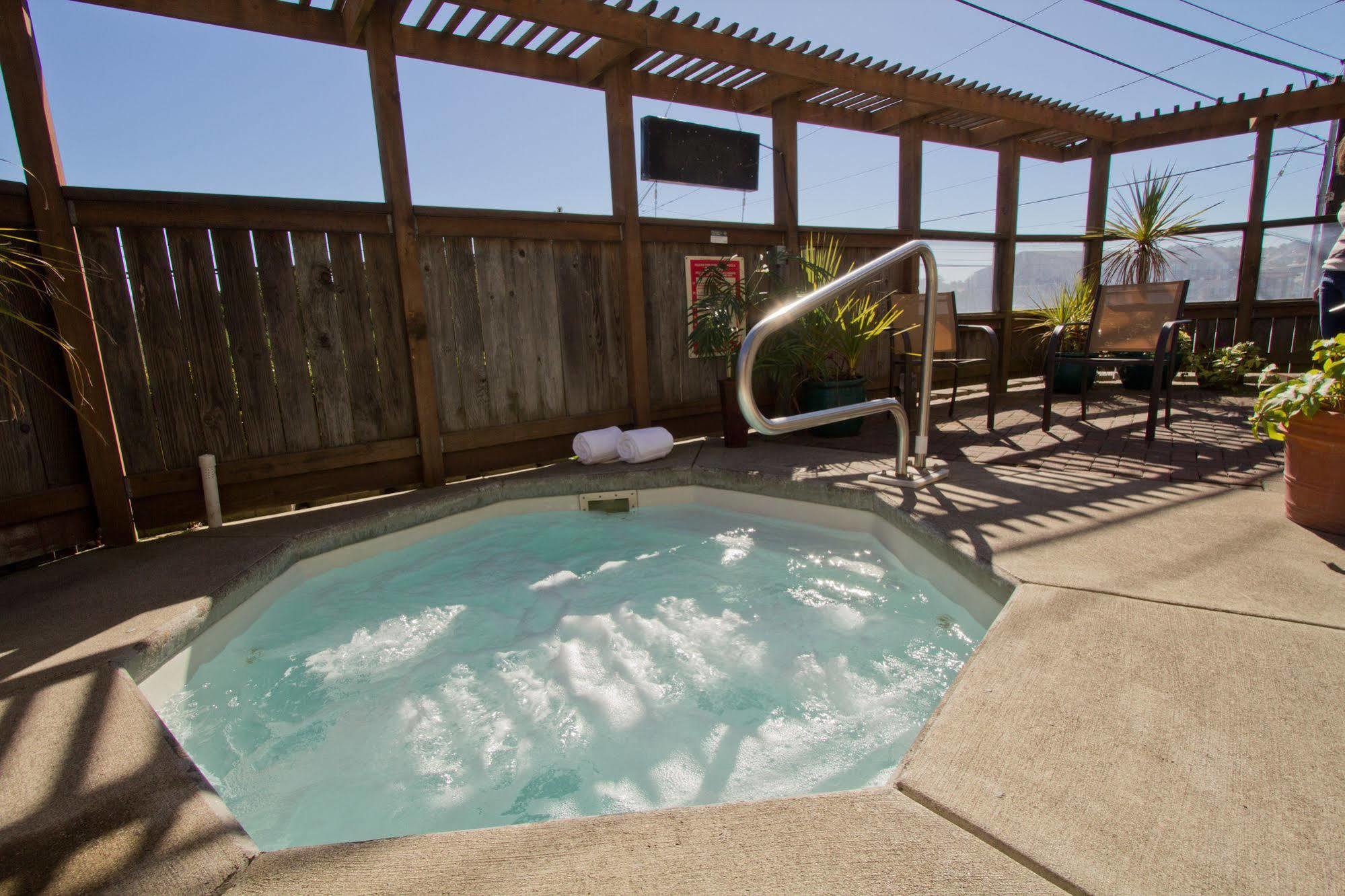 Shearwater Inn Lincoln City Bagian luar foto